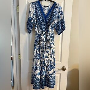 BloomChic Blue and White Floral Midi Dress